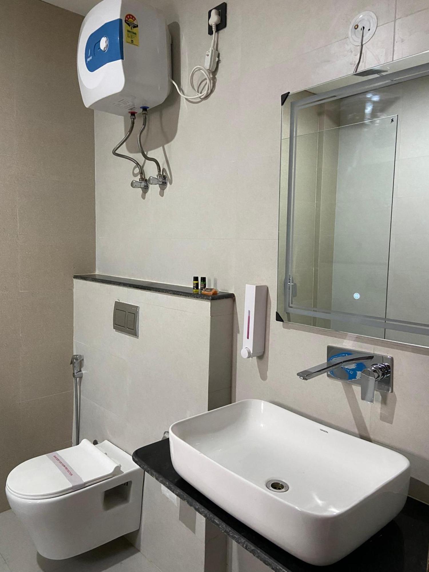 Emerald Suites Грейтър Нойда Стая снимка