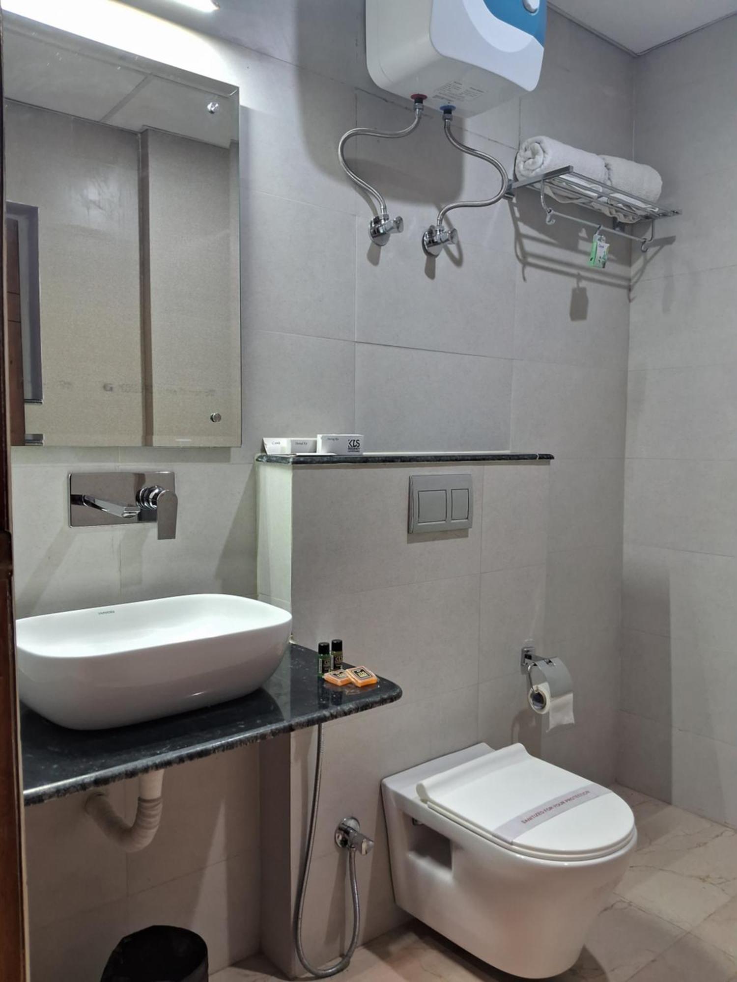 Emerald Suites Грейтър Нойда Стая снимка